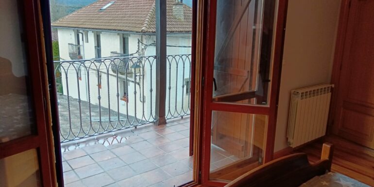 WhatsApp Image 2025-03-11 at 13.21.03 (2)
