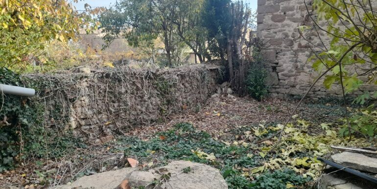 WhatsApp Image 2025-11-13 at 17.48.21 (2)