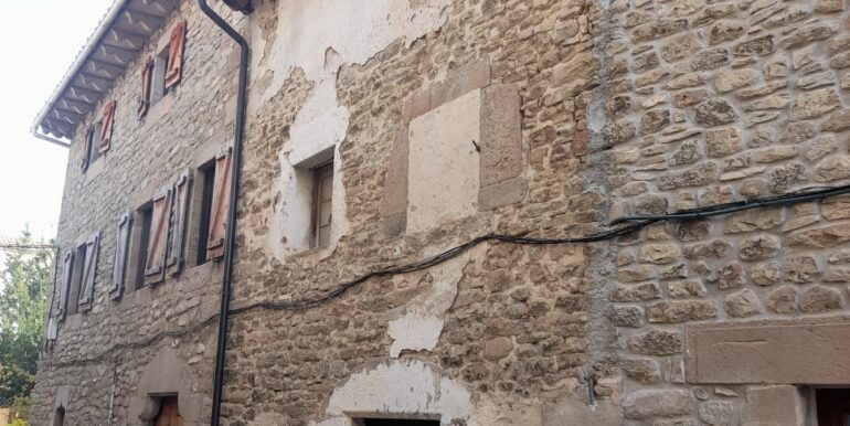 WhatsApp Image 2025-11-13 at 17.48.26 (1)