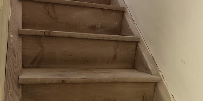 Escaleras de 2º a 3º planta